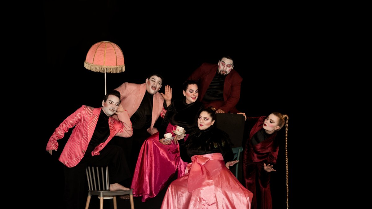 Presentación. Parte del elenco que subirá a escena este sábado 23 de septiembre de 2023.