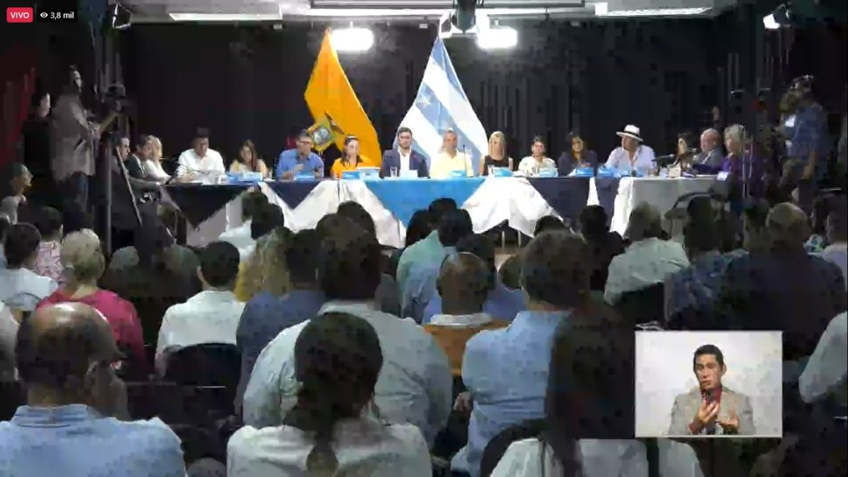 Cita. La reciente sesión del Concejo se dio ayer en el Museo Municipal.