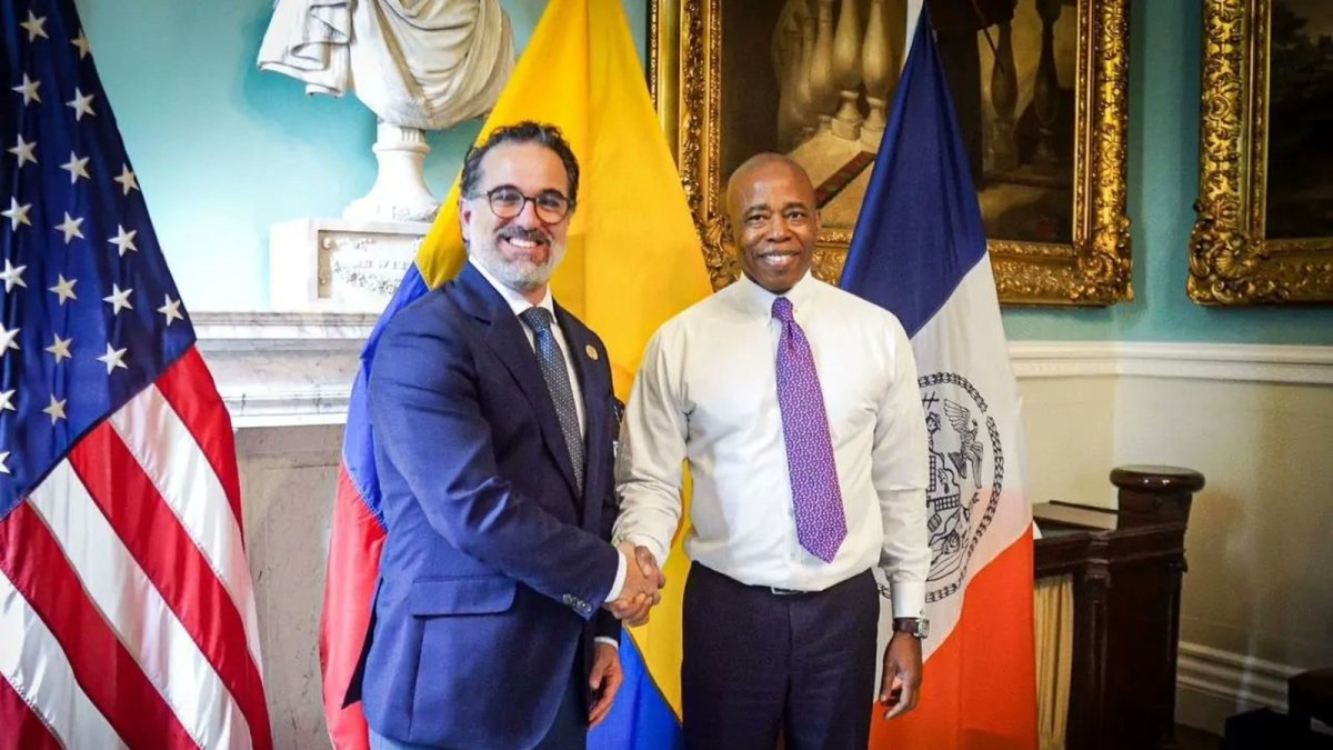 Cita. El alcalde de NY, Eric Adams, se reunió con el canciller Manrique.