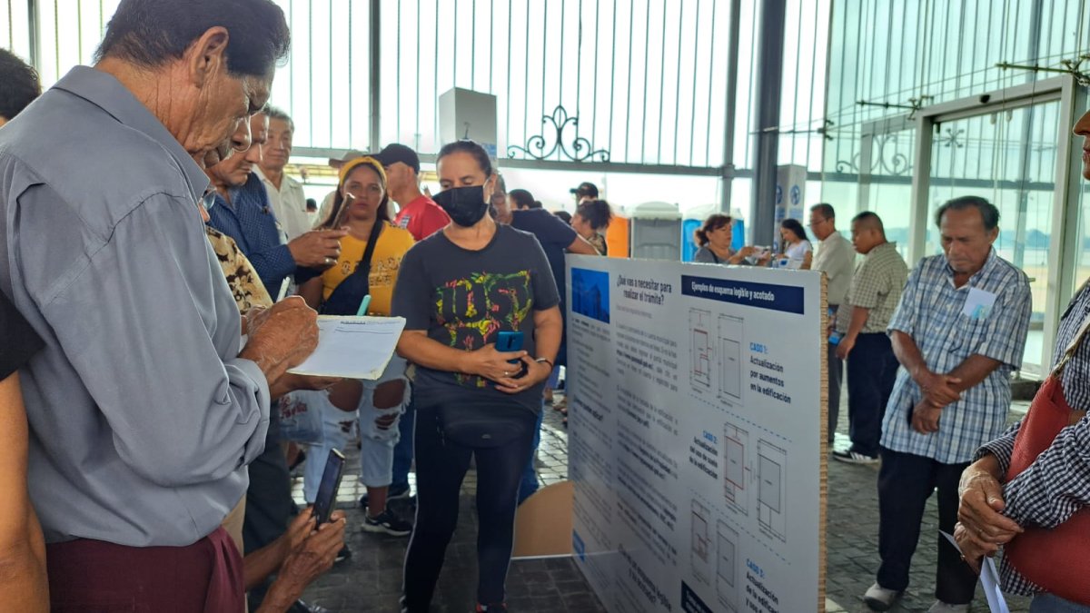 Interés. Cientos de ciudadanos acudieron a la socialización del proceso.