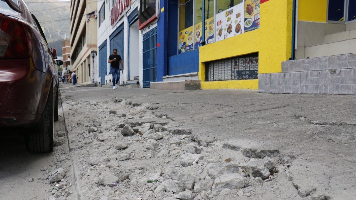 Tramos. La condición de las veredas no es amigable con el peatón.