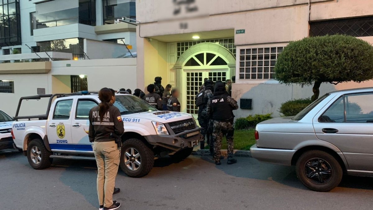 Diligencia. En mayo la Fiscalía y la Policía allanaron la vivienda del exgerente de la Refinería del Pacífico en Quito.