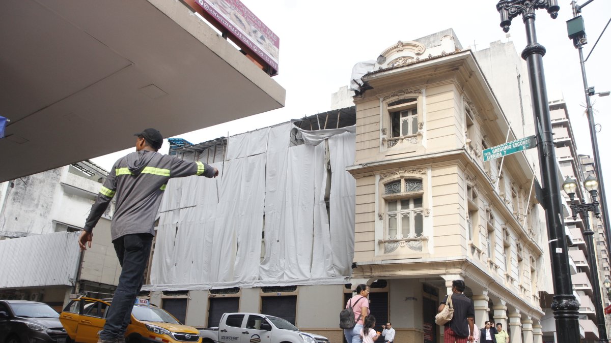 Centro. Una casa de más de 100 años se derrumbó parcialmente y tiene el 86% de riesgo.