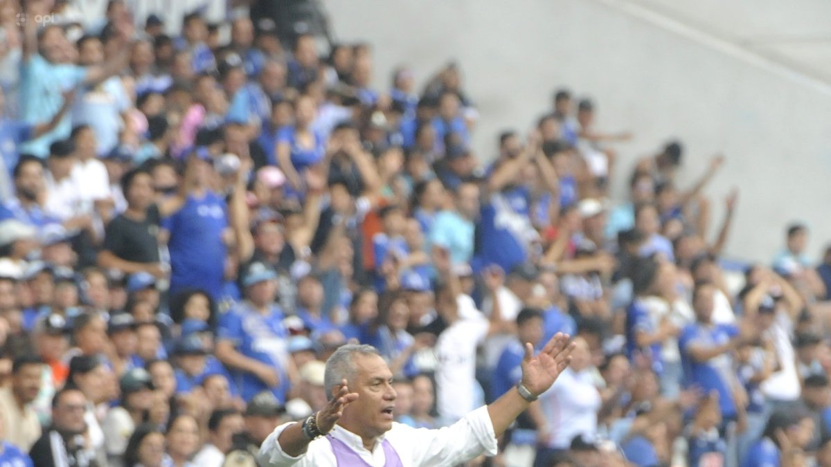 9 cotejos pasaron para que Hernán Torres puntúe de a tres en LigaPro. Su racha es de 1 triunfo, 6 empates y 2 derrotas.