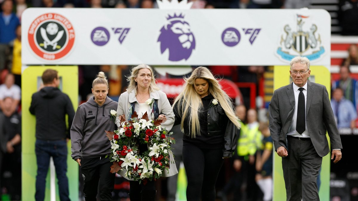Familiares y autoridades del club le rindieron homenaje en la pasada fecha de Premier League.