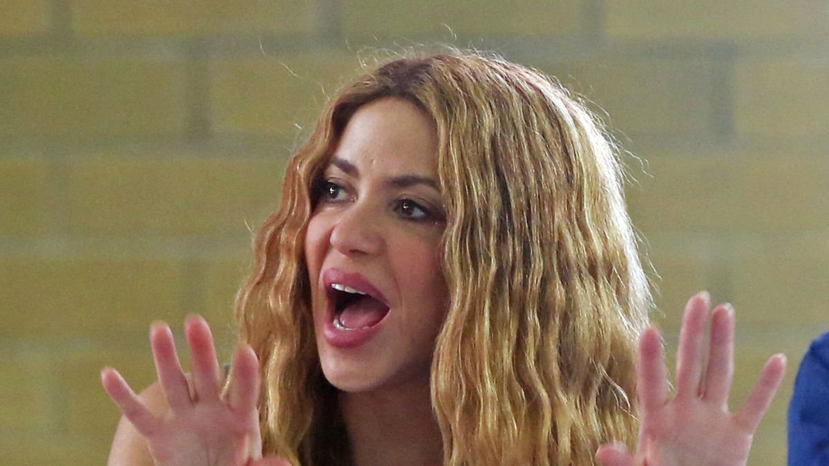 Tras el éxito de El Jefe, la artista colombiana enfrenta acusaciones de plagio y evasiones al fisco español.