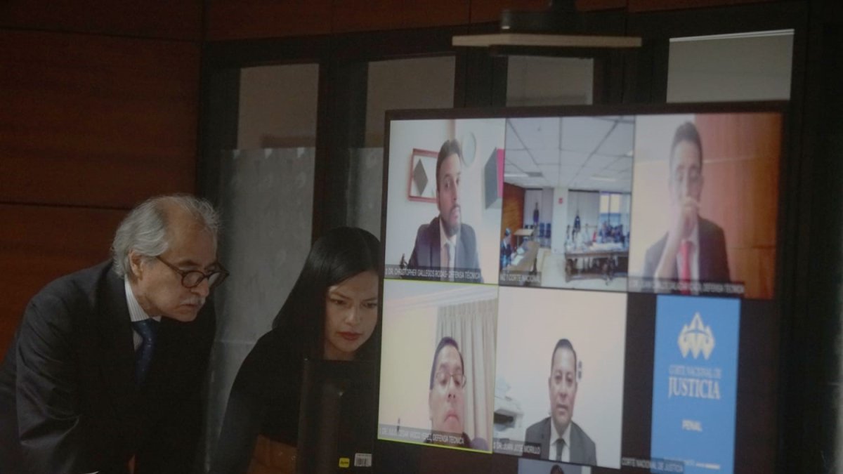 Diligencia. Pasadas las 08:30 se instaló en la Corte Nacional la audiencia preparatoria de juicio.