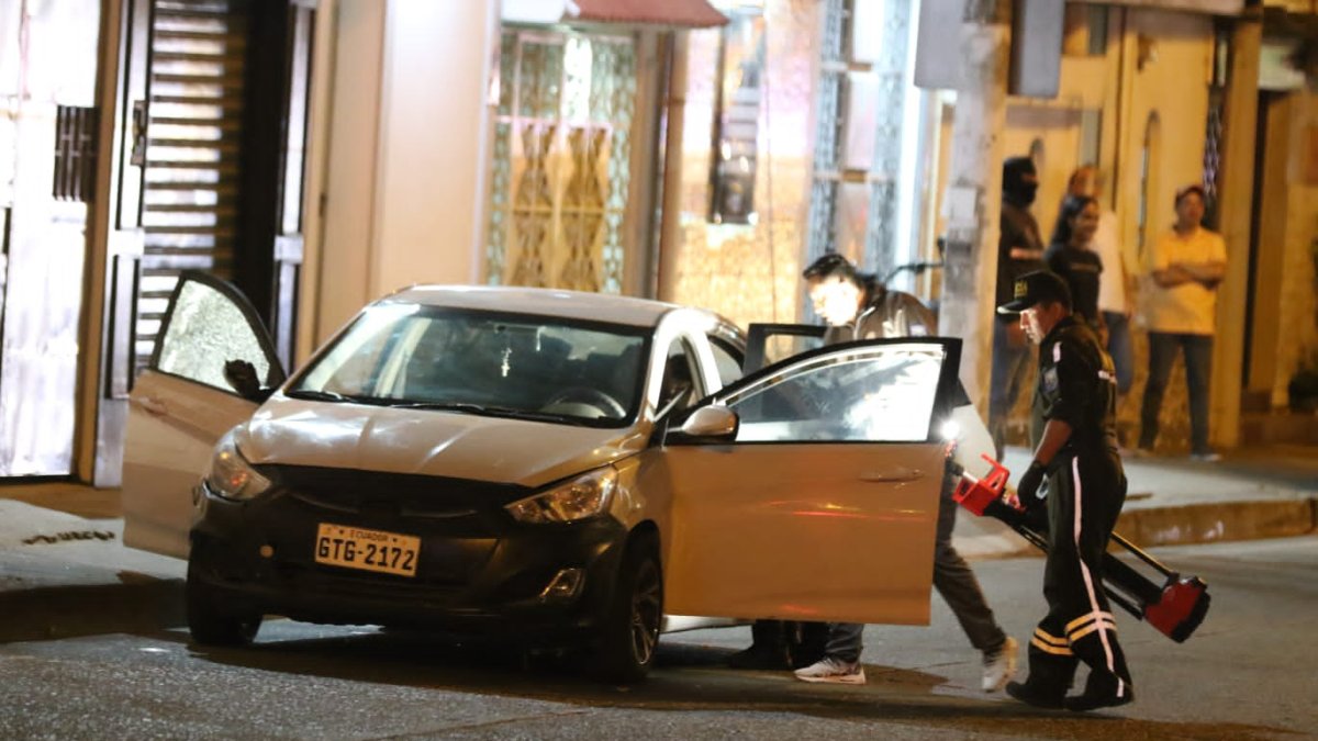 La mujer fue acribillada en el interior del vehículo en el que se movilizaba con Molineros.