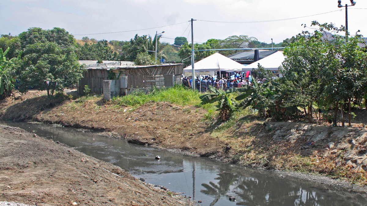 Monte Sinaí ha tenido problema de alcantarillado y de agua durante muchos años