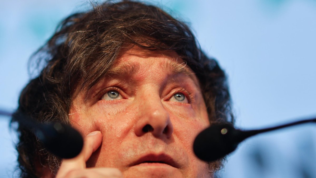 El candidato presidencial del partido ultraderechista La Libertad Avanza, Javier Milei.