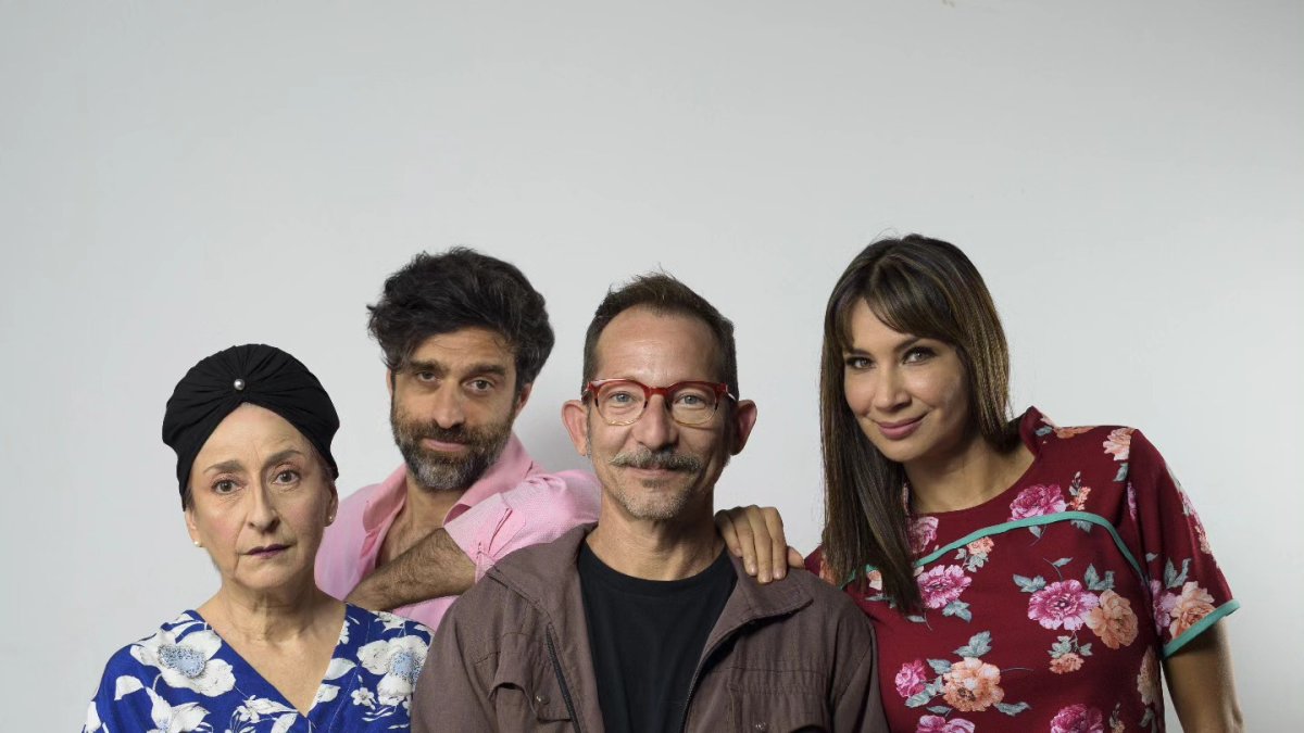 Teatro. La comedia narra la historia de un hombre que decide no cobrar un premio de la lotería.