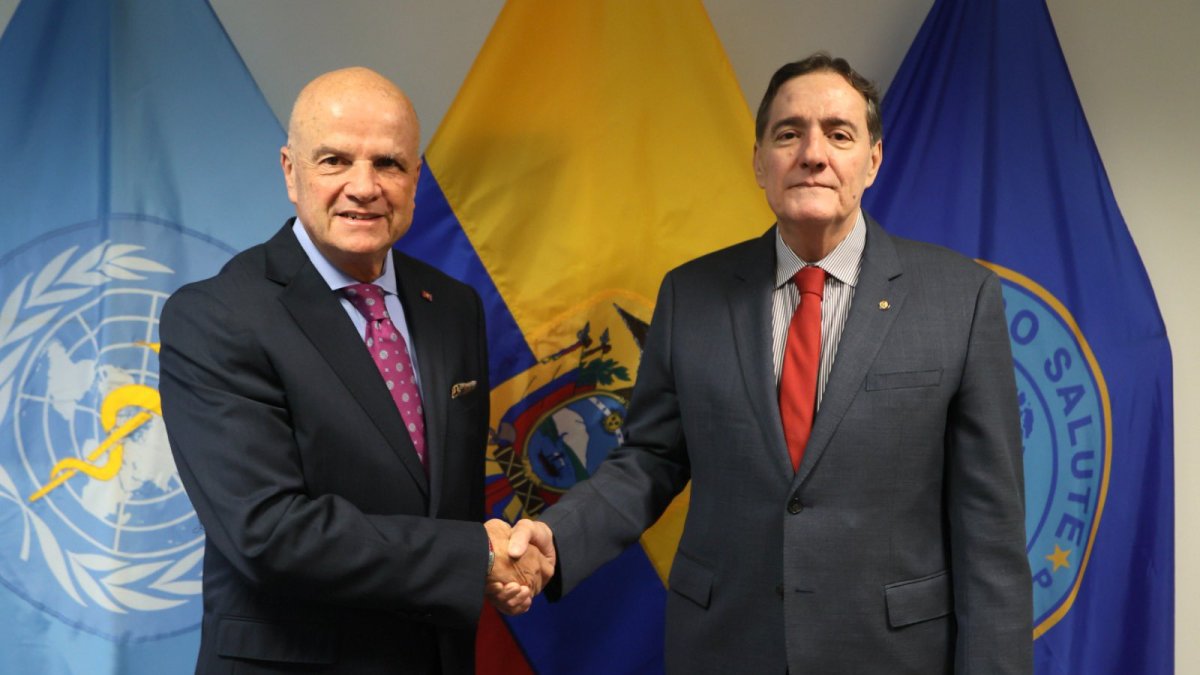 El vicepresidente de Ecuador, Alfredo Borrero junto a Jarbas Barbosa, director de la Organización Panamericana de la Salud en EE.UU.