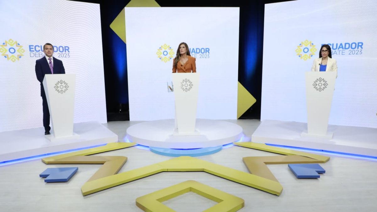 Los candidatos Luisa González y Daniel Noboa se enfrentaron en el debate hacia la segunda vuelta