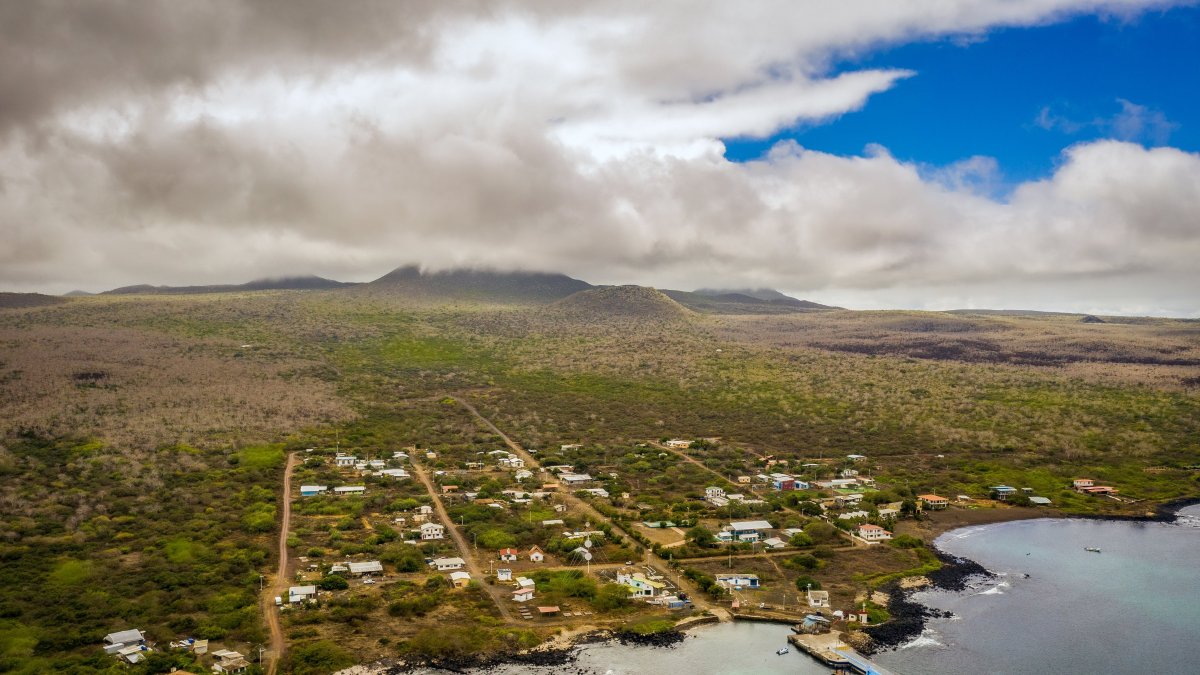 Imagen referencial de la isla Floreana para graficar este artículo.