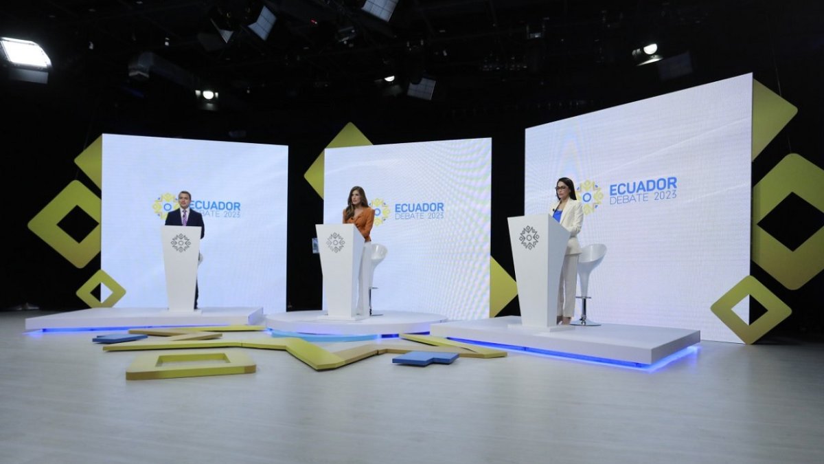 Luisa González y Daniel Noboa debatieron la noche del domingo.
