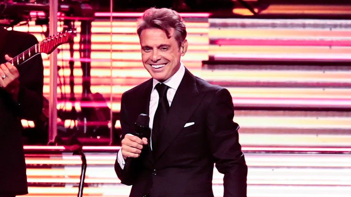 Luis Miguel sí es deudor alimentario moroso, aunque. todavía no se da la indicación que esté inscrito en el registro.