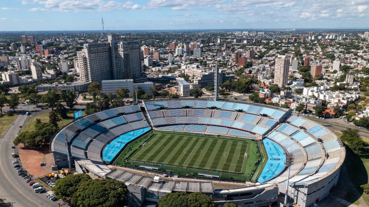El estadio Centenario albergará el primer partido de la Copa Mundial 2030.