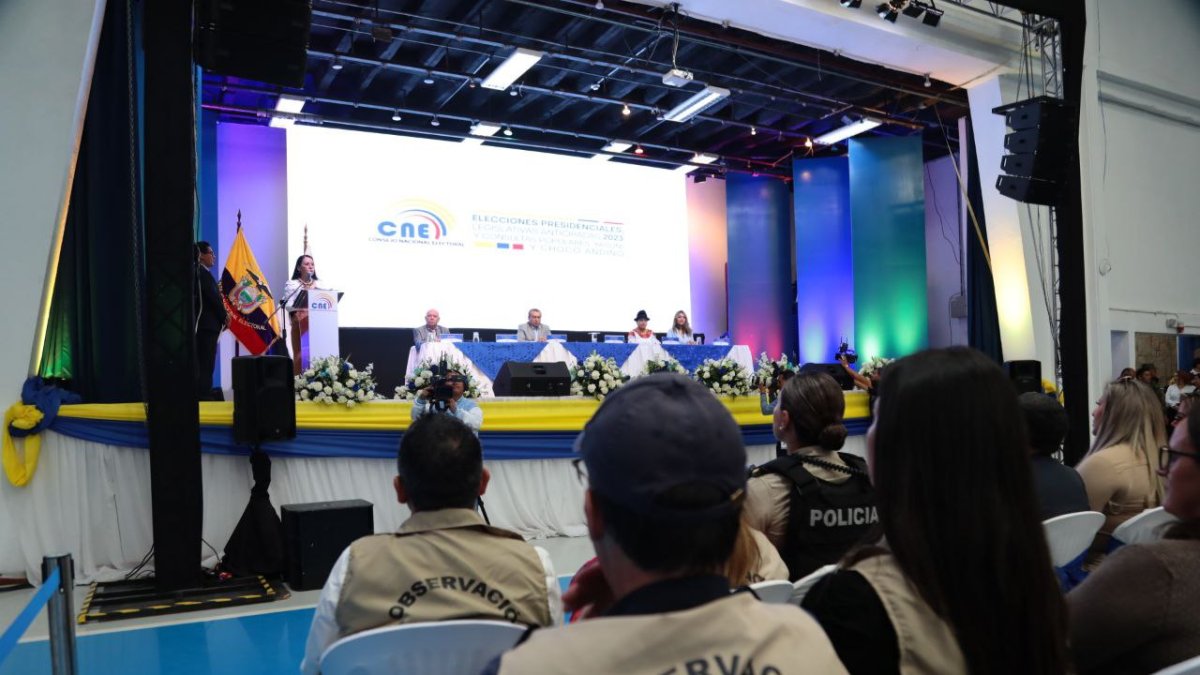 Preparación. Actividad oficial del Consejo Nacional Electoral, días atrás.