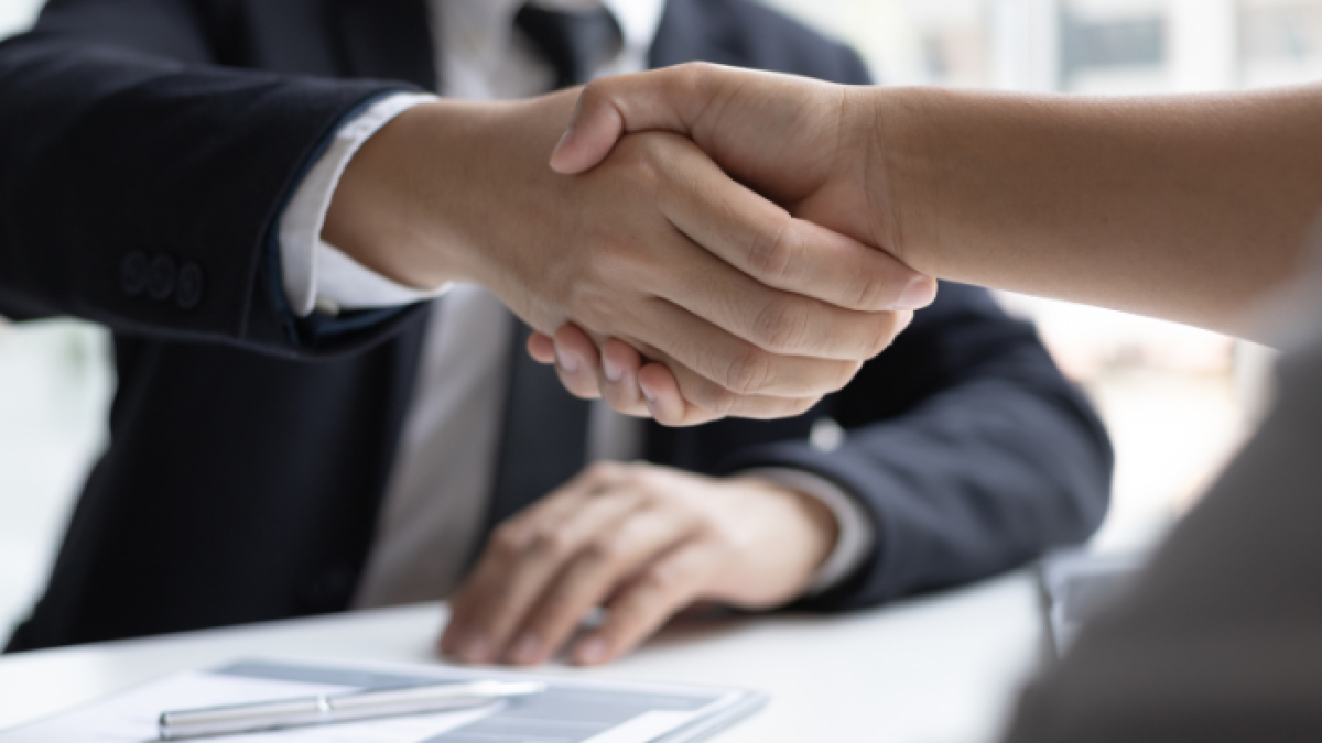 Los interesados ​​pueden registrarse en línea y postularse a vacantes de su interés, simplificando el proceso de búsqueda de empleo.