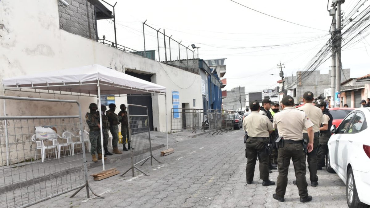 El hombre encontrado sin vida se encontraba recluido en la cárcel de El Inca.