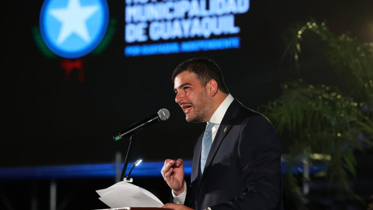Aquiles Álvarez durante su discurso.