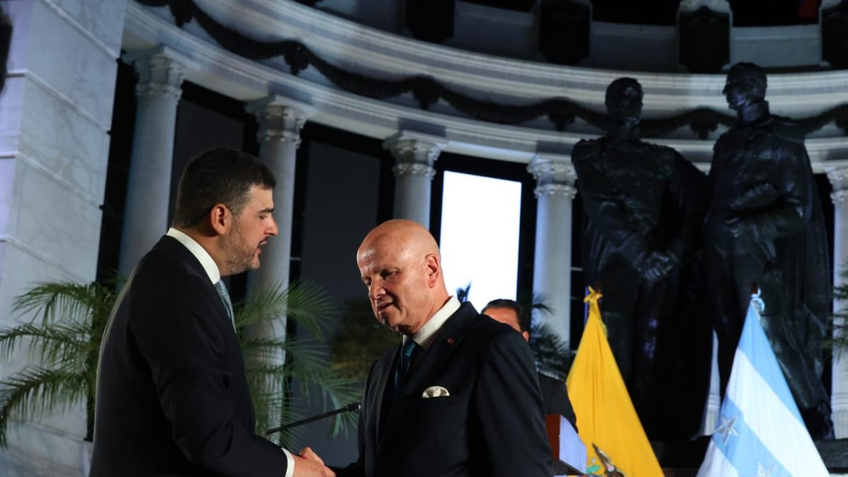 Aquiles Álvarez y Alfredo Borrero en la sesión solemne