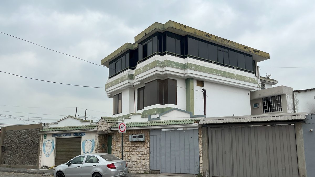 Empresa. Dinaser, constituida en 1999, tiene su sede en la Alborada, al norte de Guayaquil. Según registros de la Supercias, continúa activa.