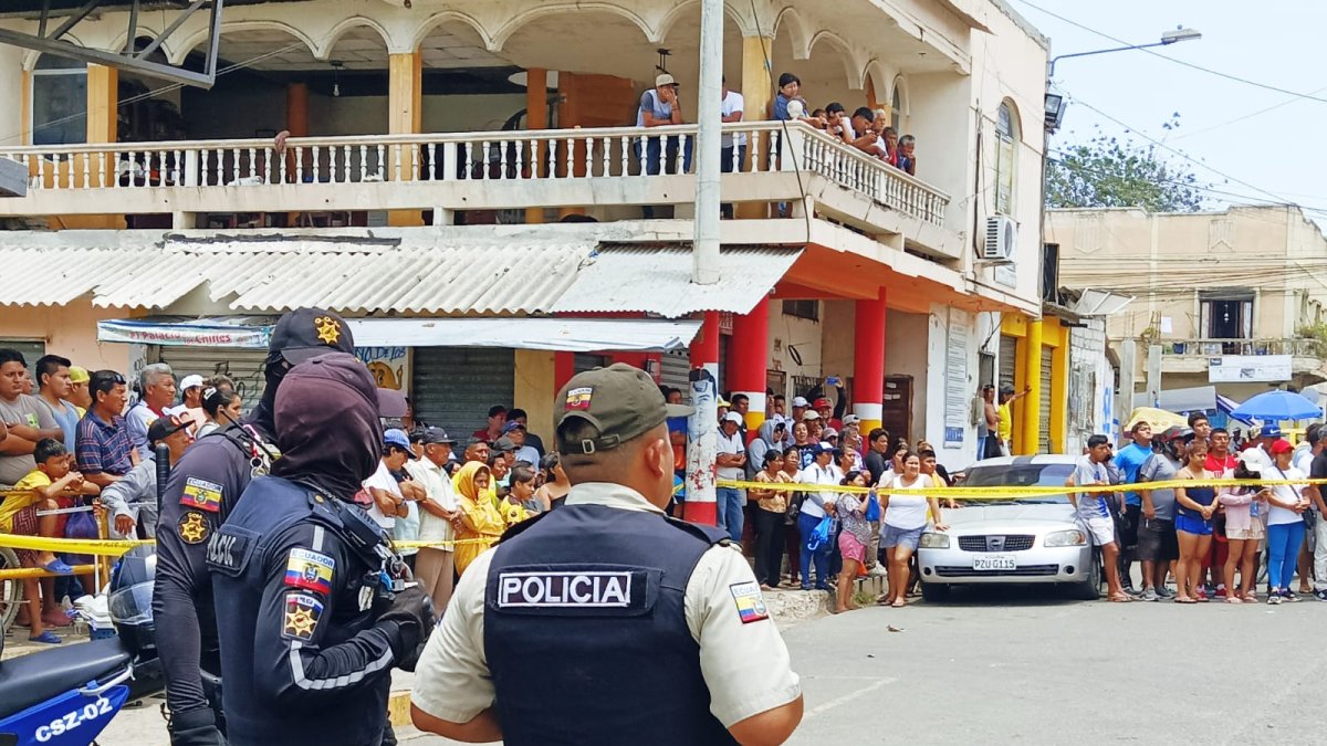 El hecho se dio en el área del mercado de Santa Elena.