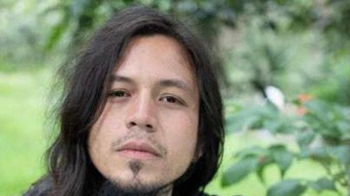 Un hombre de 30 años, identificado como John Henry Enciso Paredes, ha sido reportado como desaparecido en la ciudad de Loja, Ecuador.