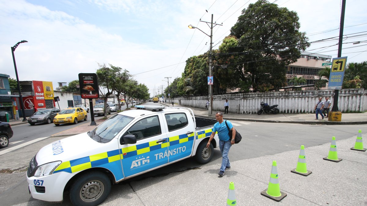 Tránsito. Debido al cierre vehicular se desviarán líneas de buses urbanos. 