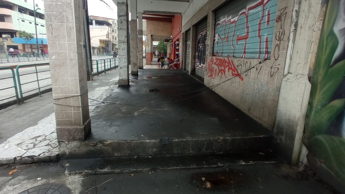 La ciudadanía reclama que no importa cuanto se limpie, el hedor siempre está presente.