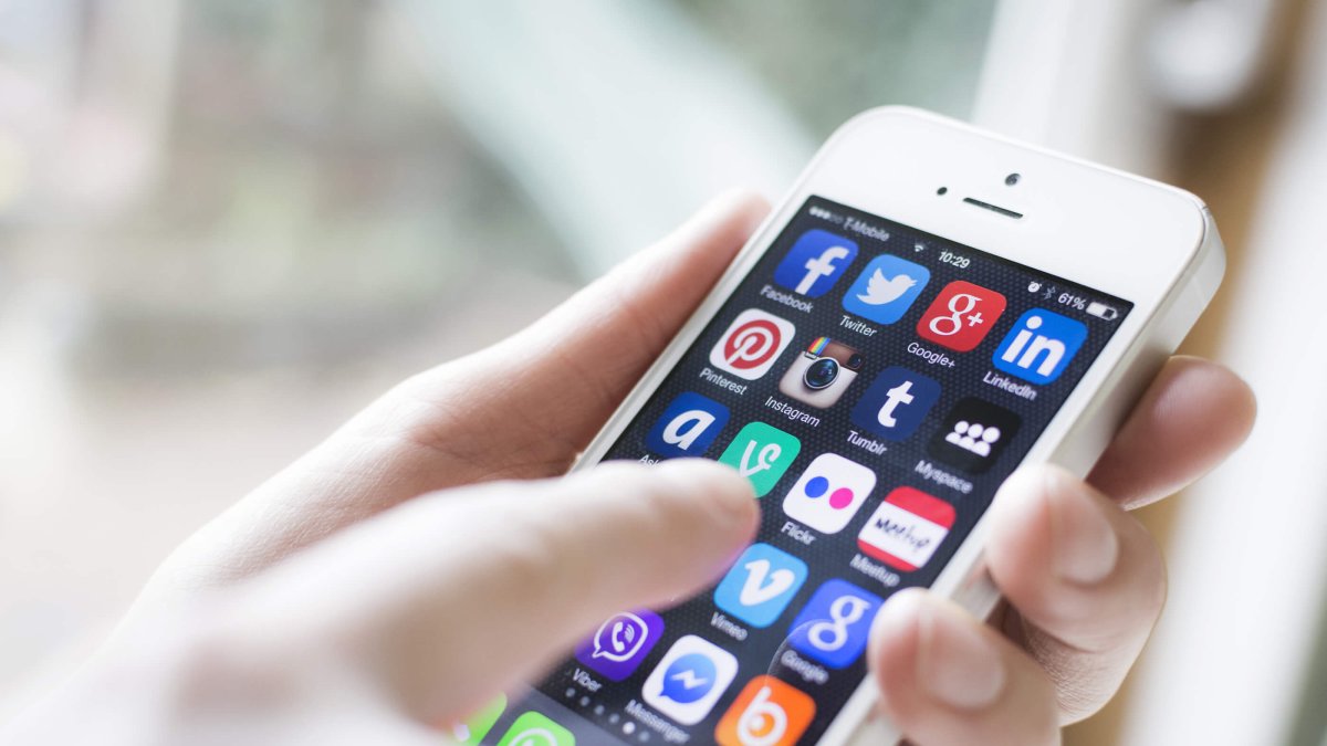 El sistema supervisa miles de cuentas en tiempo real, de modo que las plataformas podrán tomar medidas antes de que el deportista tenga la oportunidad de ver el abuso.