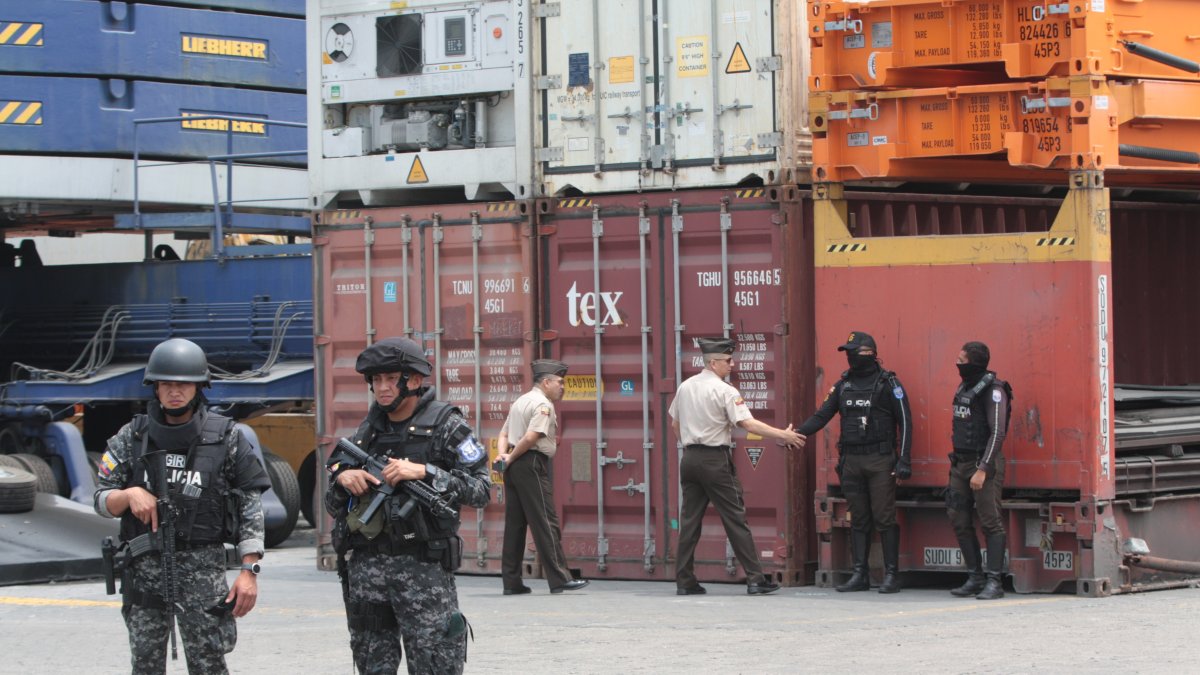 Los puertos de Guayaquil se han convertido en un blanco del crimen organizado.