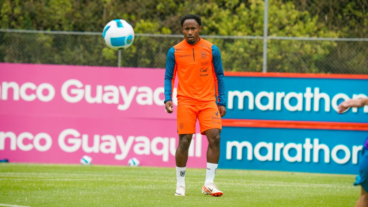 John Yeboah podría debutar con la selección de Ecuador en el choque contra Colombia.