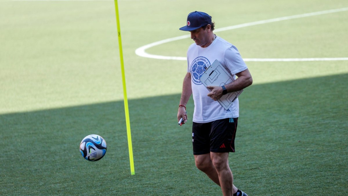 El seleccionador colombiano, el argentino Néstor Lorenzo, en una imagen de archivo.