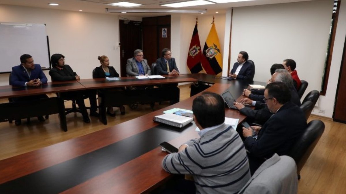 Alcalde apoya rol de veedores ciudadanos del Metro de Quito