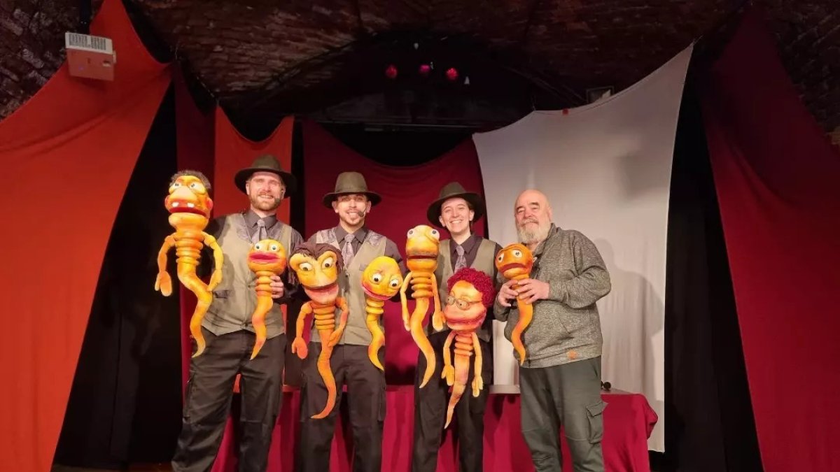 El colectivo uruguayo ‘La Loca Compañía’ hará una obra con títeres.