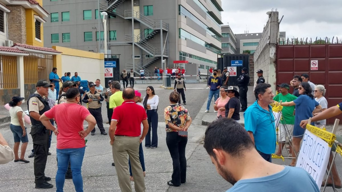 Los residentes de Urdenor 2 discutían con personal de Parque Empresarial Colón