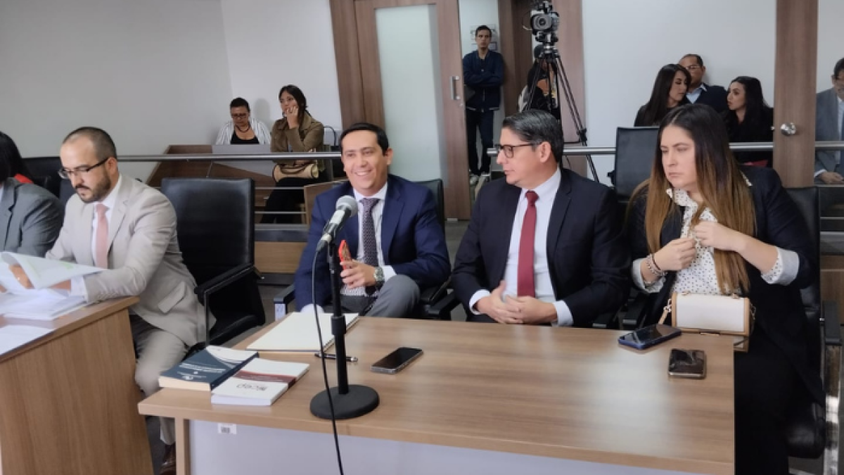 Recurso. El juez Walter Macías, durante la audiencia de acción de protección en contra de los tres vocales que lo destituyeron.