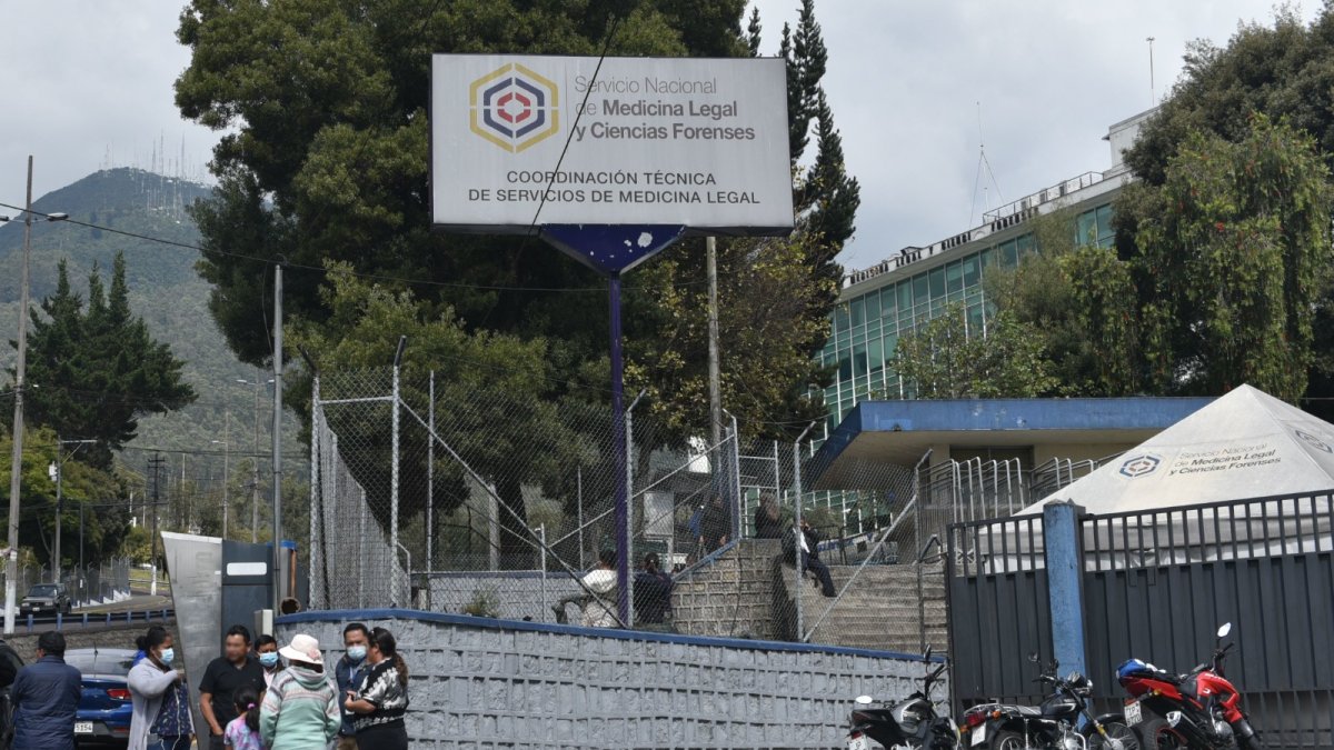 El cuerpo del menor fue trasladado hasta la morgue para la autopsia respectiva.