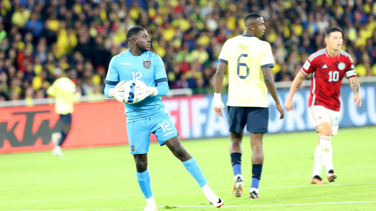 El arquero Moisés Ramírez fue figura en el juego de Ecuador ante Colombia.