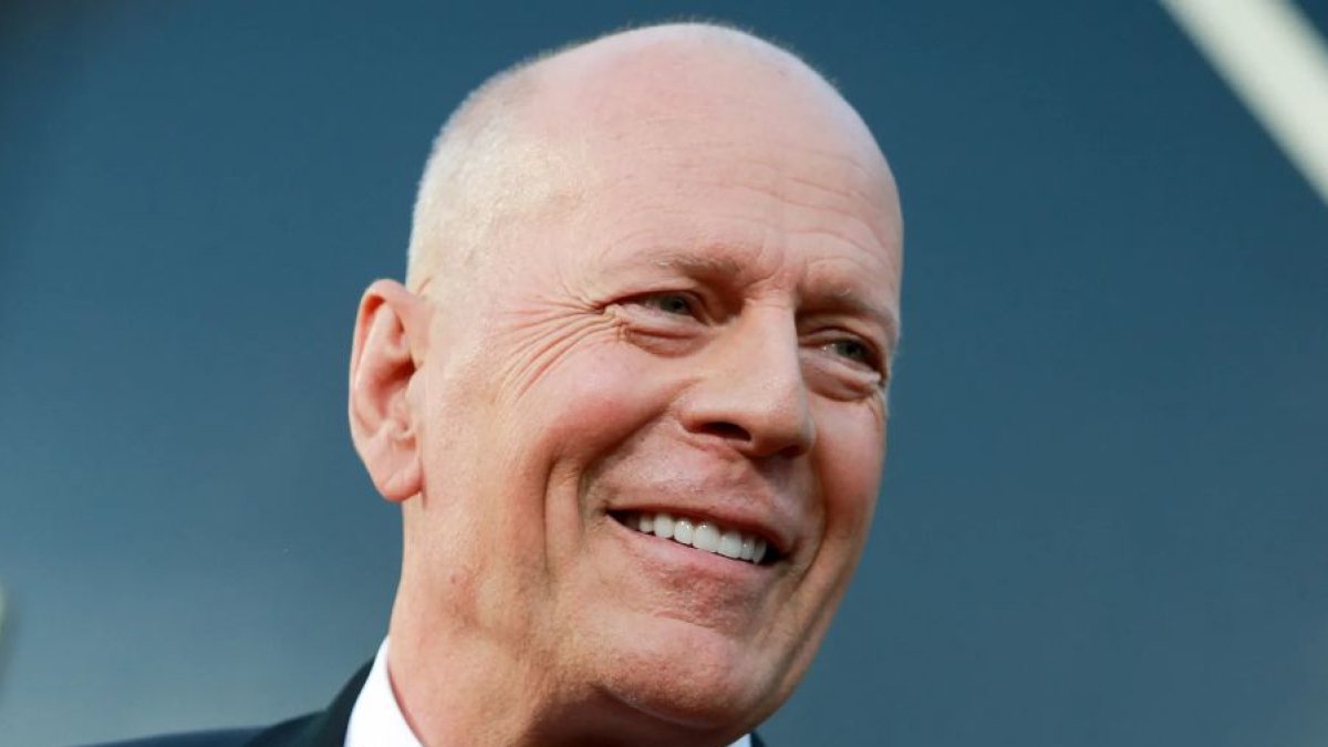 Bruce Willis padece de demencia frontotemporal.
