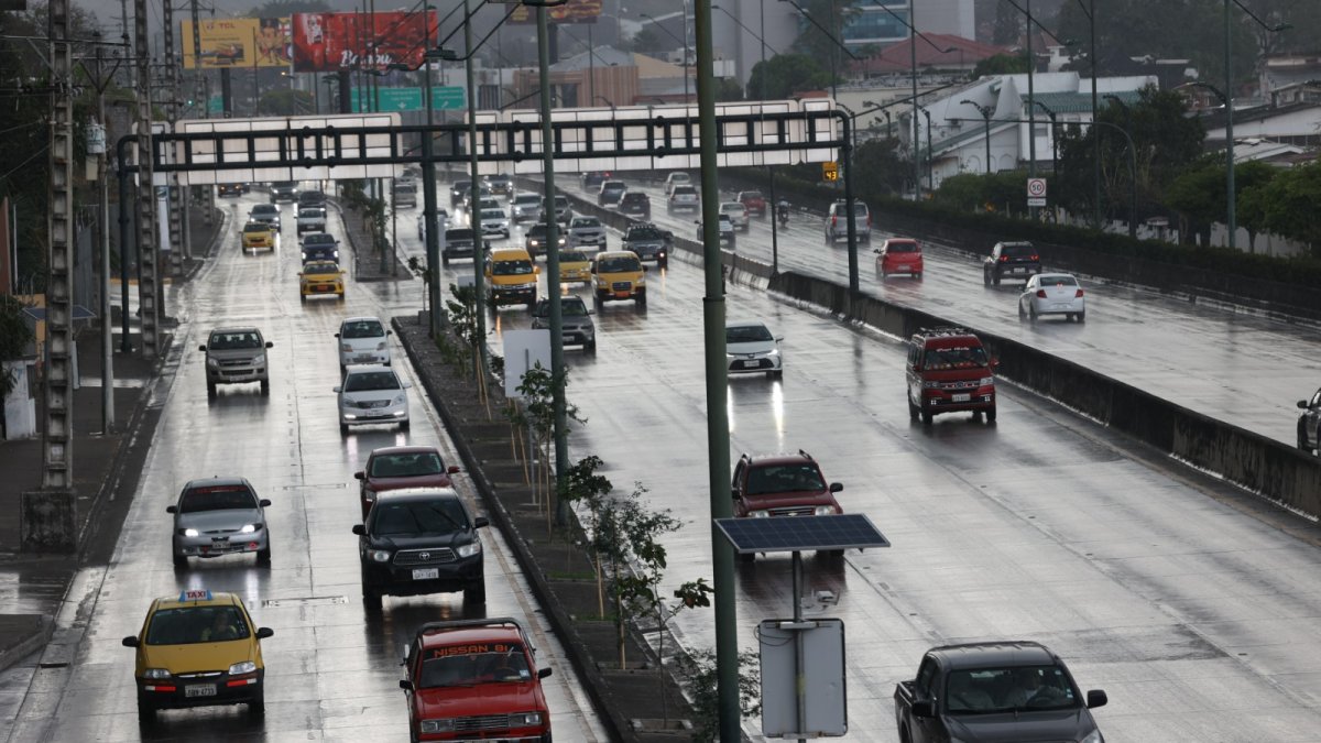 El pasado 19 de octubre se registró una ligera garúa en Guayaquil, lo que empujó a la ciudadanía a pensar ya en si El Niño estaba 