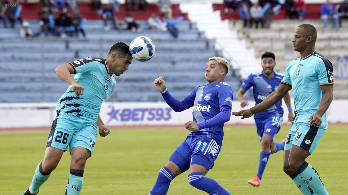 Cumbayá viene de encajar una abultada goleada por 3-0 ante Emelec en el estadio George Capwell.