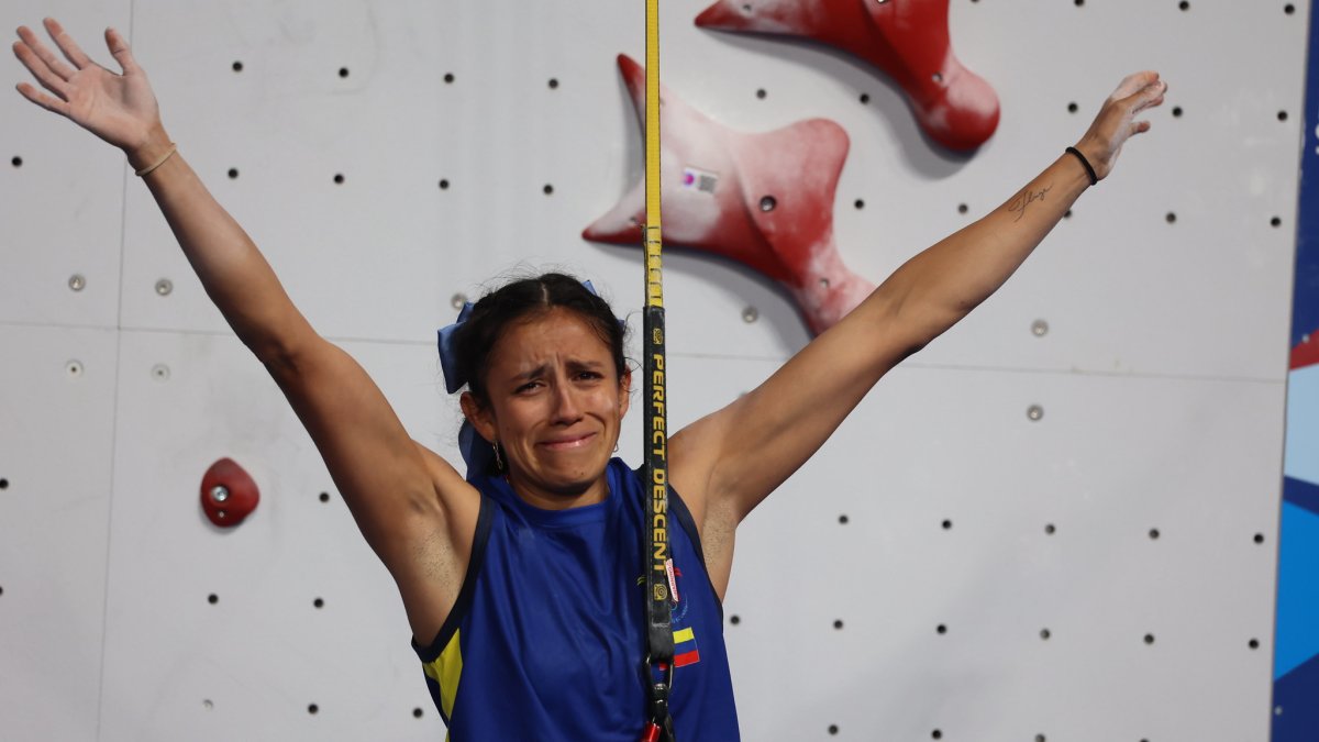 La tricolor Andrea Rojas obtuvo la medalla de bronce en escalada.