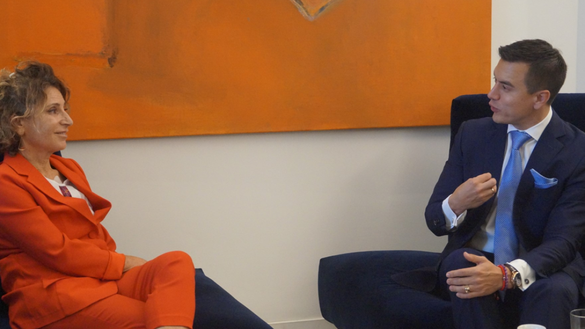 La reunión de asesoría se centró el combate al crimen organizado y el lavado de activos.