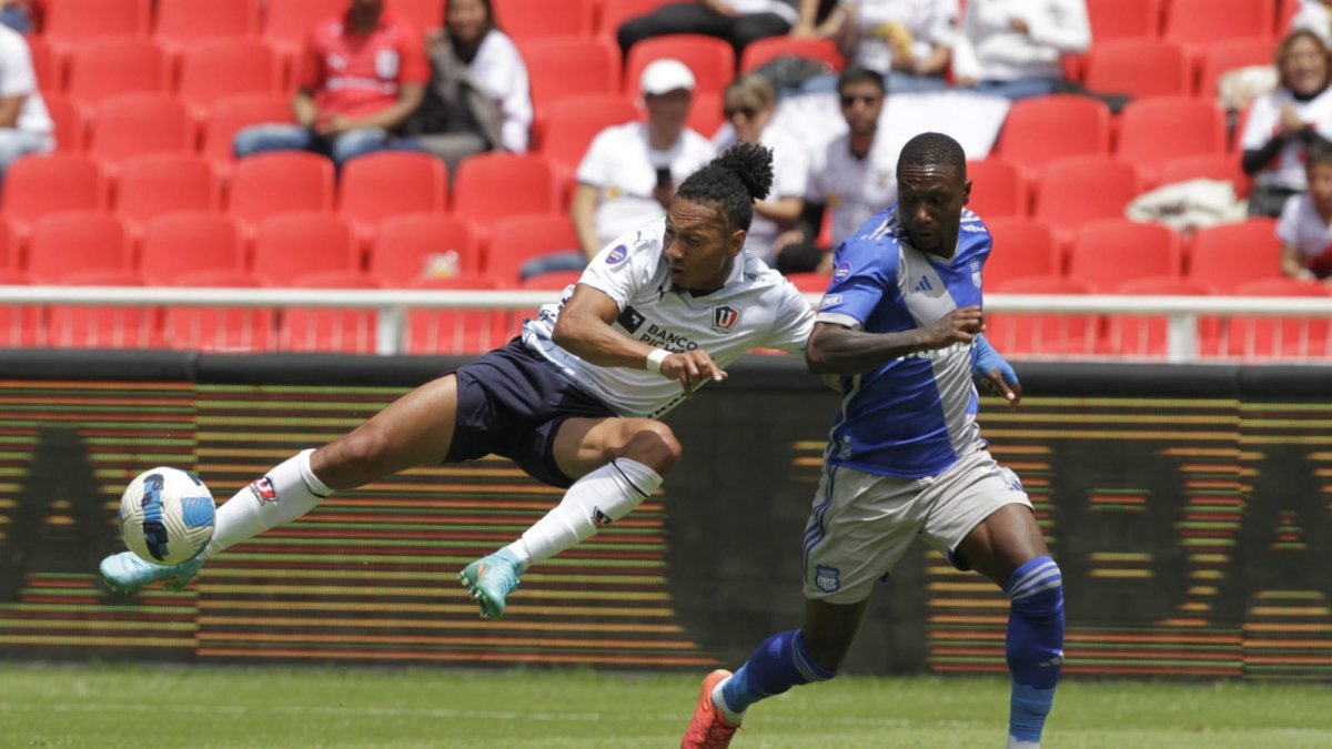 Los Albos después del encuentro sigue concentrados.