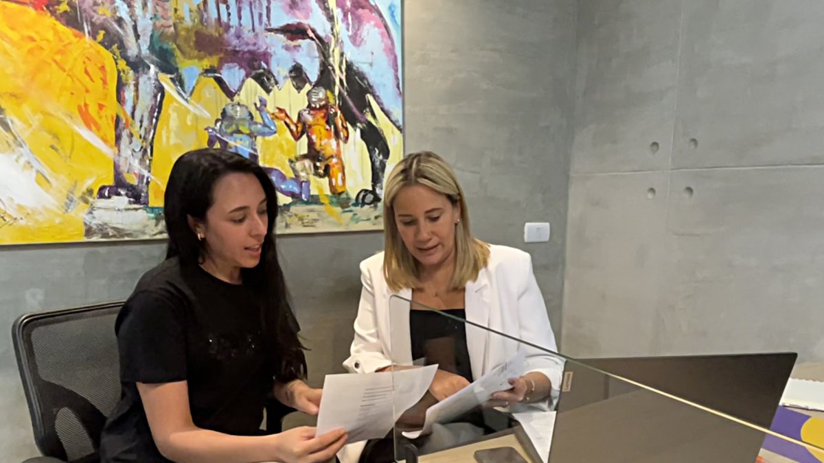 Hoja de vida. En los currículums, las funciones que ha desempeñado en anteriores cargos deben estar especificadas para ratificar su aptitud al cargo que postula