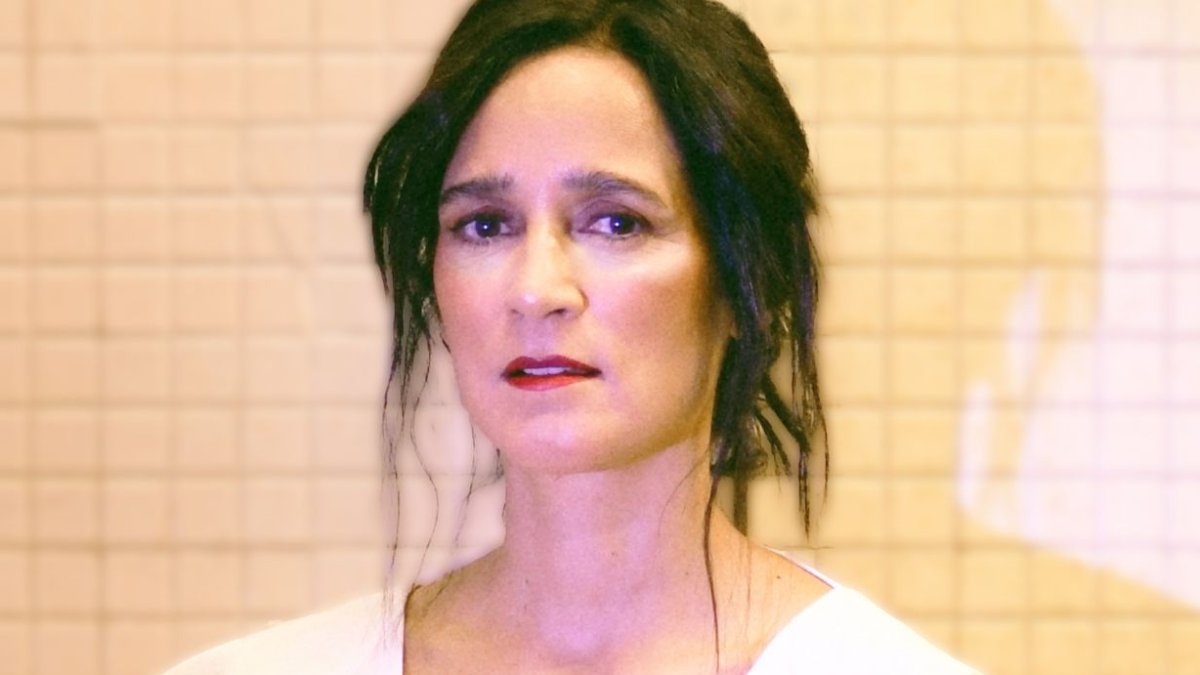 Julieta Venegas tiene 52 años.