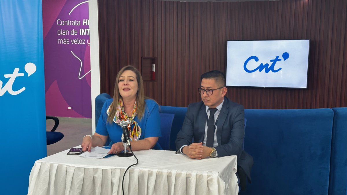La gerenta de CNT, Lourdes Cuesta, en rueda de prensa para informar sobre la condonación de deudas este 24 de octubre de 2023.